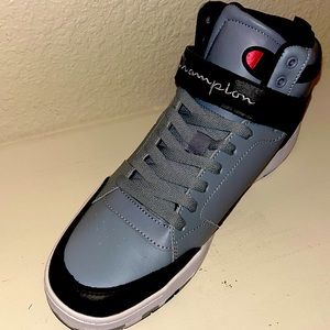 These are size 11 never worn on and been in the box